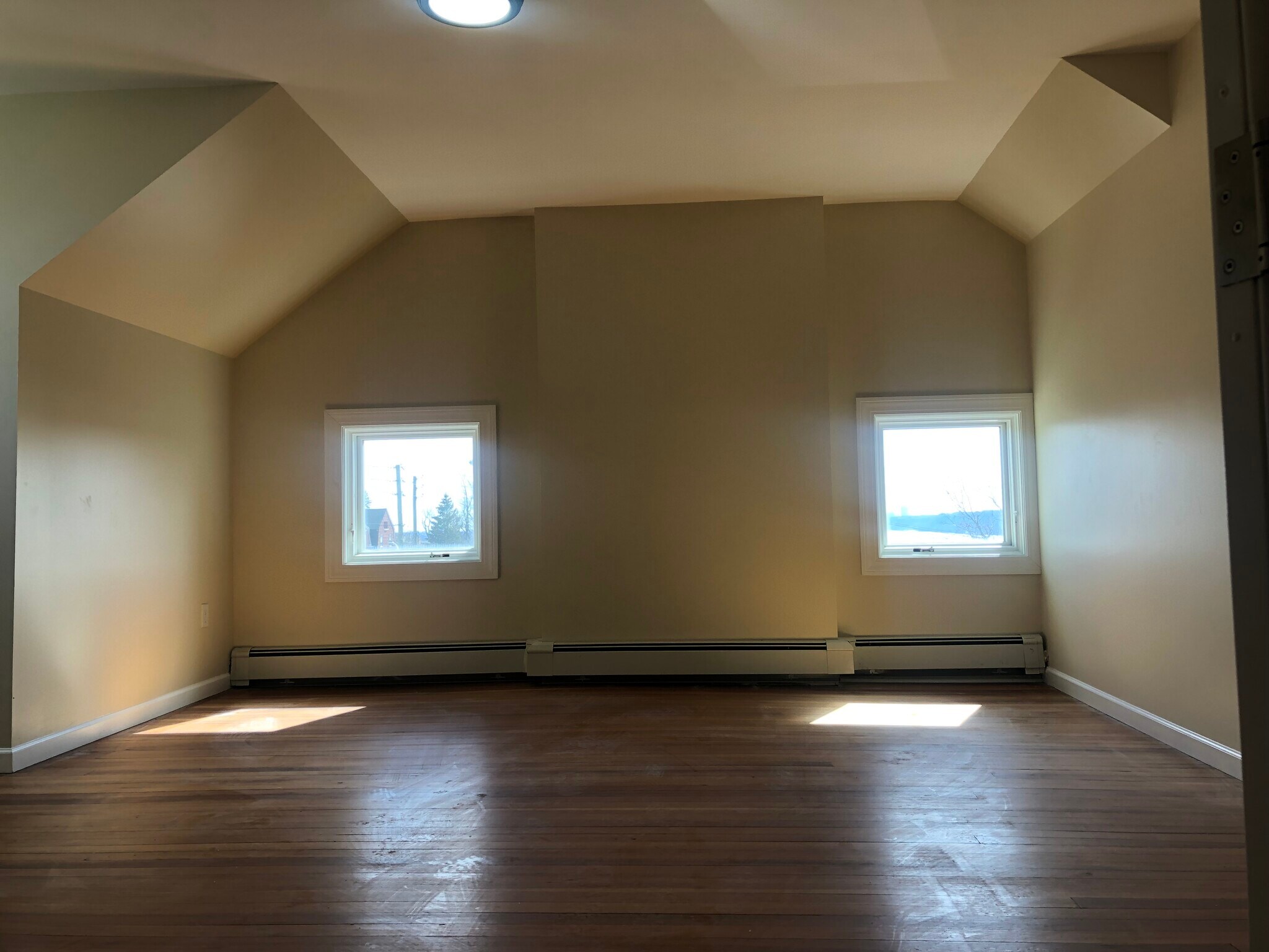 Building Photo - 385 Palisade Ave