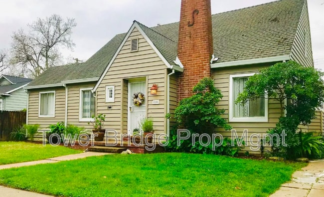 Building Photo - 5250 21st Ave