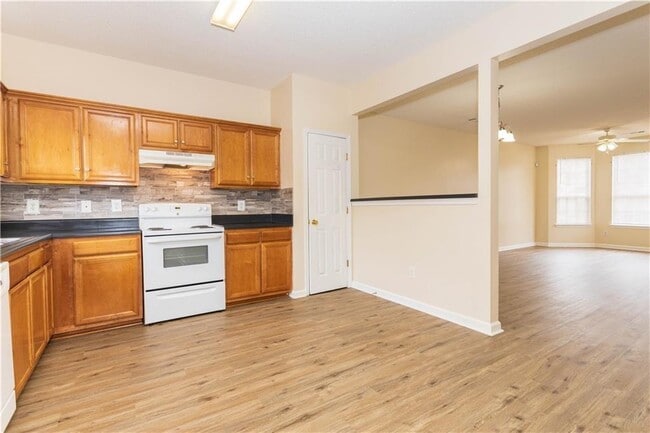 Building Photo - 1471 Riverrock Trail SW