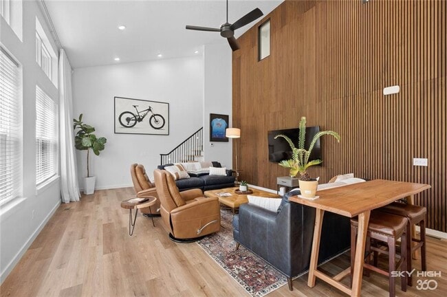 Building Photo - 5 Blandford Ln