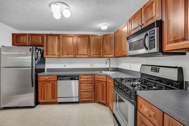 Building Photo - 30 Caspian Way