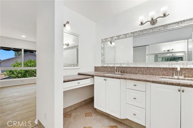 Building Photo - 4551 Sandburg Way