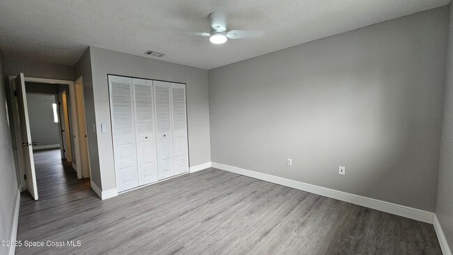 Building Photo - 1556 University Ln