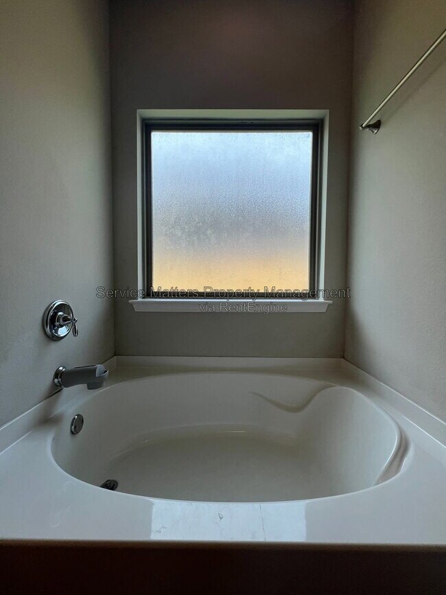 Building Photo - 6360 Ladera Trail