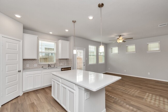 Building Photo - 1526 Parkland Oak Dr
