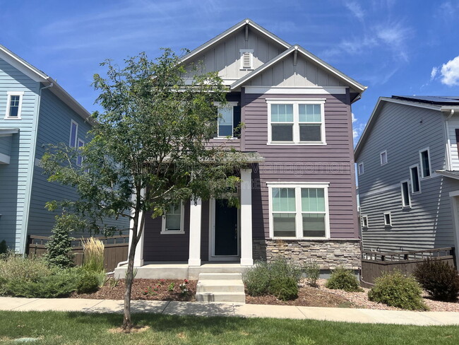 Primary Photo - 1168 Solitaire St