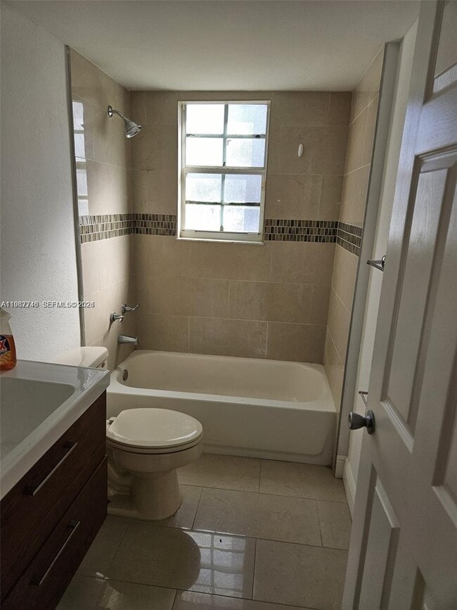 Building Photo - 1706 Belmont Ln