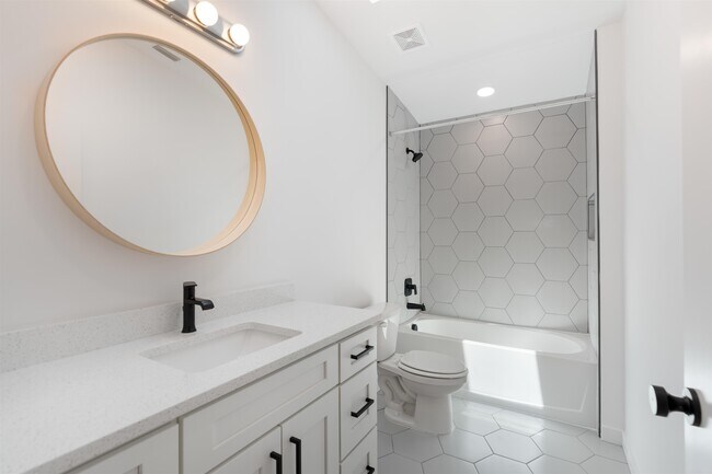 Building Photo - 29 Masters Dr