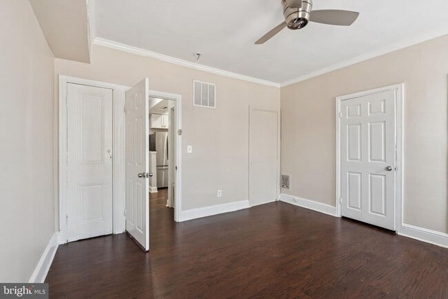 Building Photo - 1122 W Dauphin St