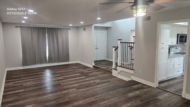 Building Photo - 13678 San Juan Ct