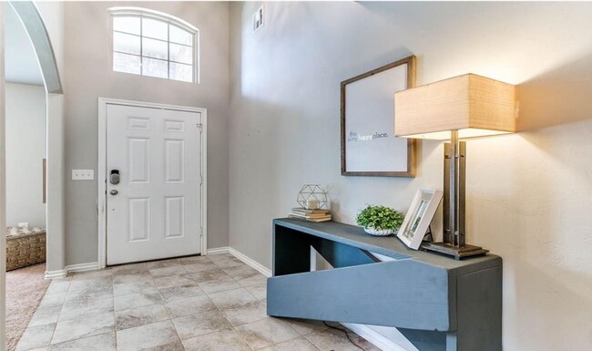 Building Photo - 14833 Gravity Falls Ln