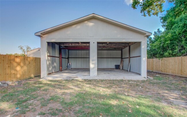 Building Photo - 1051 W Little York Rd