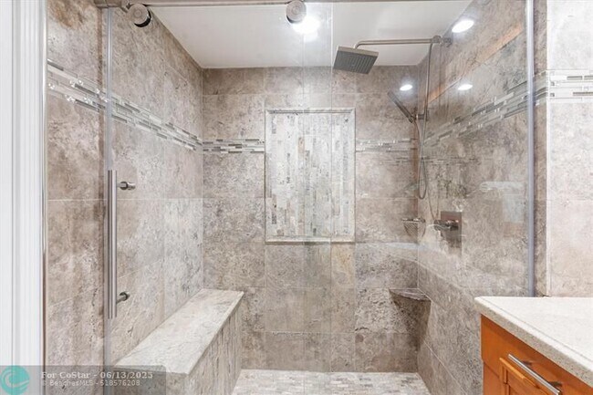 Building Photo - 4100 Galt Ocean Dr