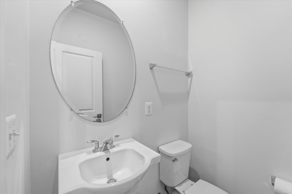 Building Photo - 4256 Frost St