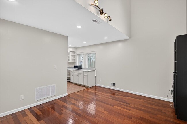 Building Photo - 34 Jeffrey Cir