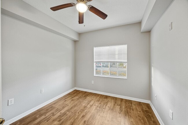 Building Photo - 9516 Amberdale Ct