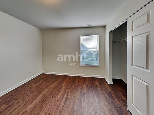 Building Photo - 5693 W Woods Edge Dr