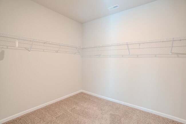 Building Photo - 14145 Lannister Ln