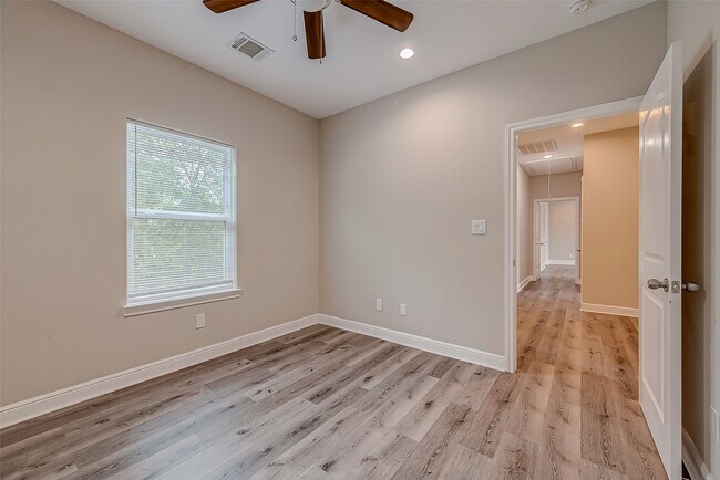 Building Photo - 6020 Fite Rd