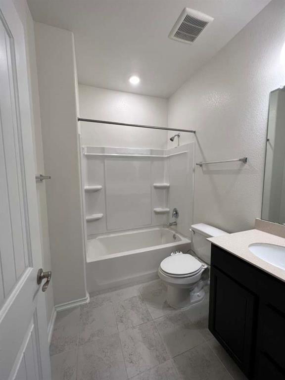 Building Photo - 2013 Ebony Dove St