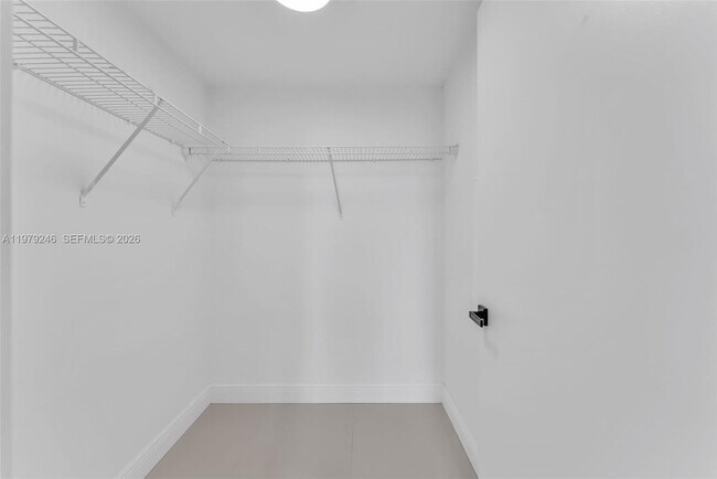 Building Photo - 350 S Miami Ave