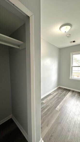 Building Photo - 65 Highland Ave