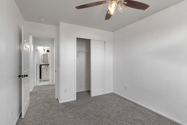 Building Photo - 10994 Tidal Run Cir