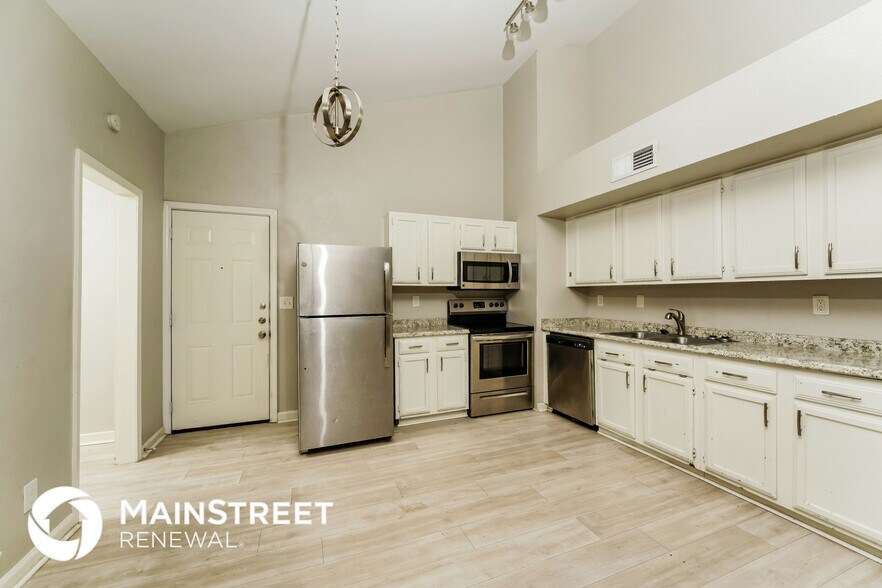 Building Photo - 4248 Driscoll Dr