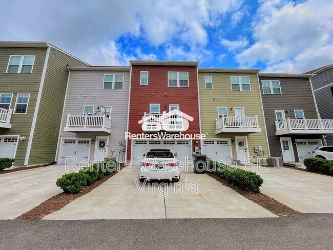 Building Photo - 1724 Defiance Dr