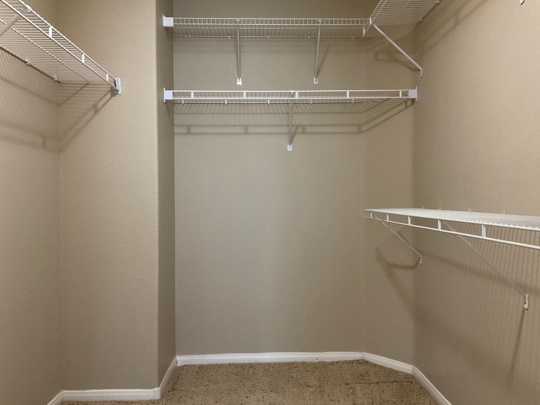 Building Photo - 3556 Tobel Spring Dr