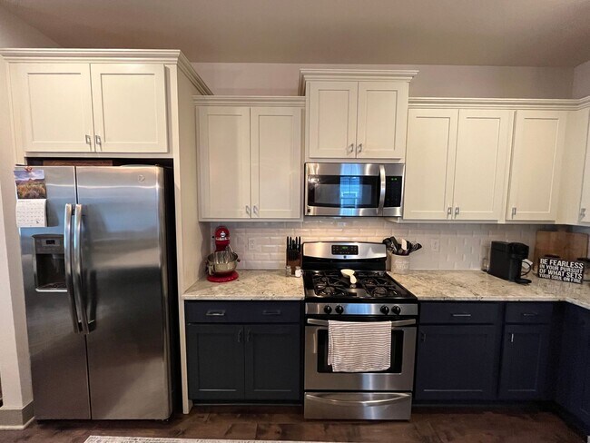 Building Photo - Incredible 3BD, 2.5BA Home in Wendell Fall...