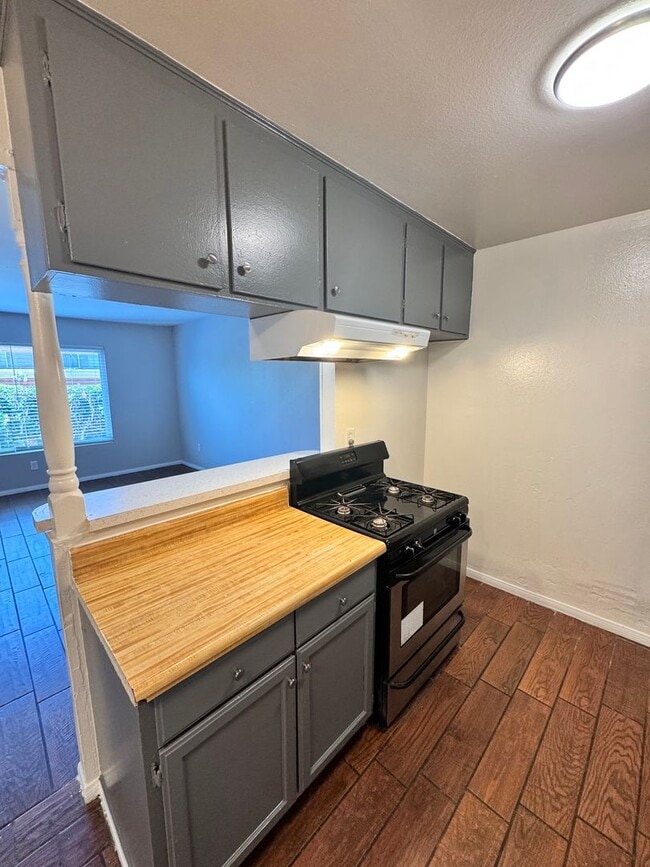 Building Photo - 17441 Jacquelyn Ln