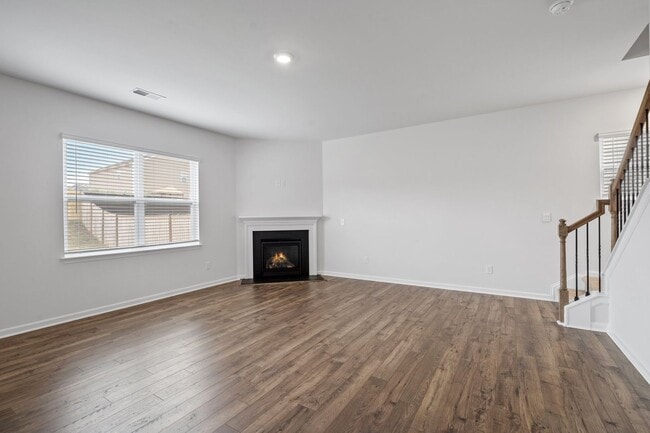 Building Photo - 340 Fenwick Dr