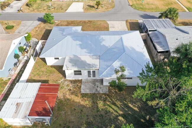 Building Photo - 124 Shelley Dr