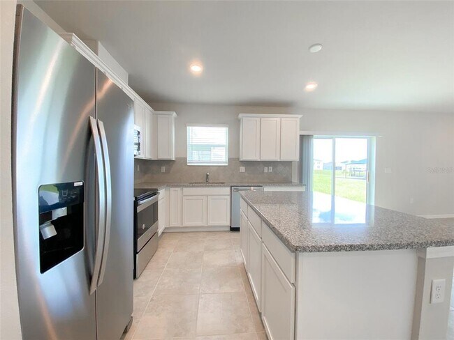 Building Photo - 1579 Aspen Ave
