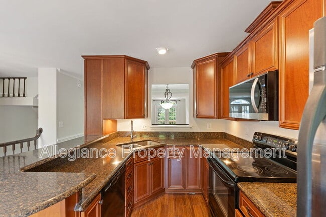 Building Photo - 3915 Green Look Ct