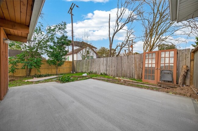 Building Photo - 5503 Jason St