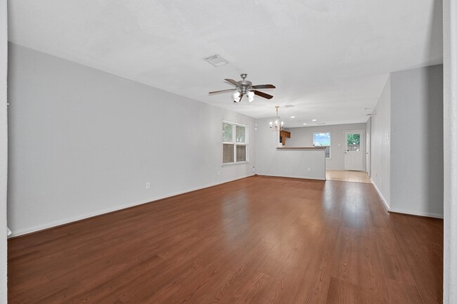 Building Photo - 702 Heatherton Hill Ln