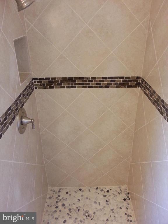 Building Photo - 2303 Cheverly Ave