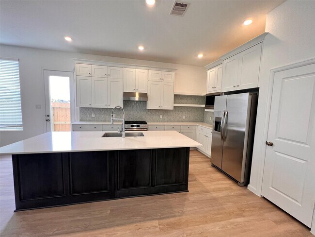 Building Photo - 27023 Golden Isle Ln
