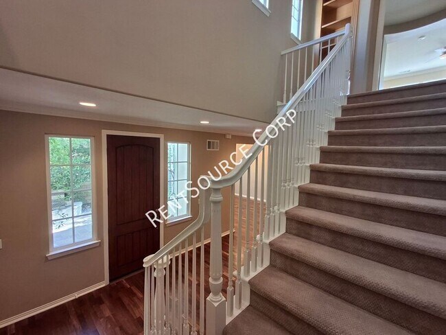 Building Photo - 27046 Maple Tree Ct