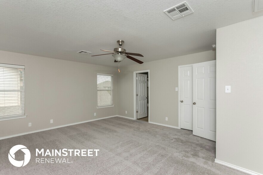 Building Photo - 205 Sunset Heights