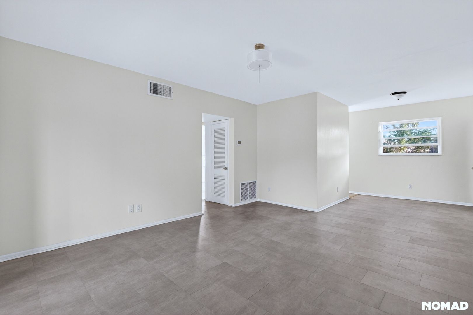 Building Photo - 3150 Pinellas Point Dr S