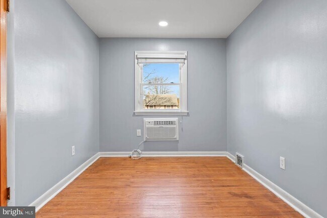 Building Photo - 309 Williams Rd