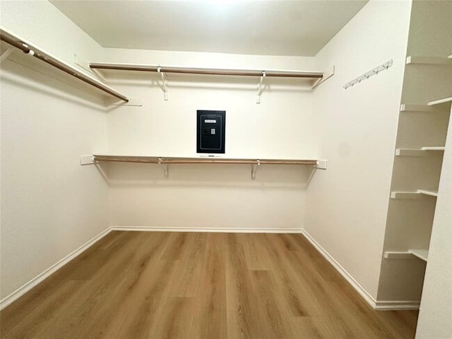 Building Photo - 2300 Natalie Cove