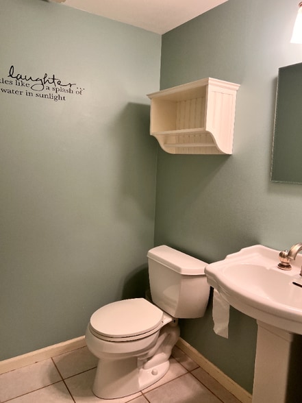 Building Photo - 113 Tahoe Dr