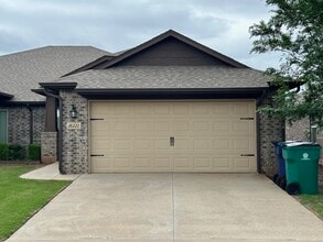 Building Photo - 18221 Manera Wy
