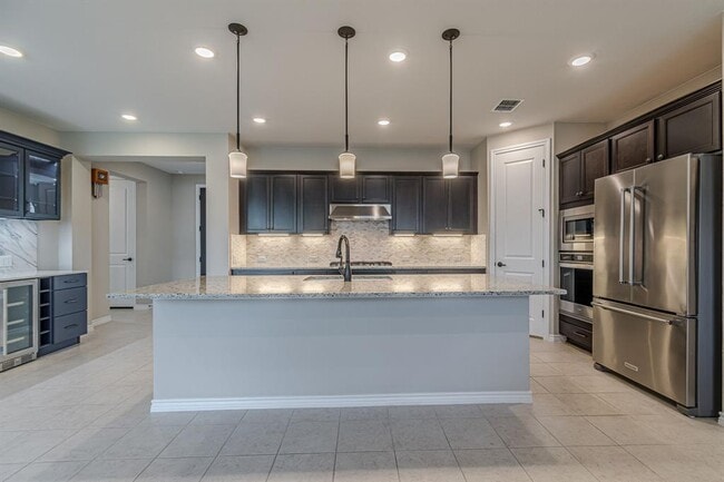 Building Photo - 112 Diving Crst Cv