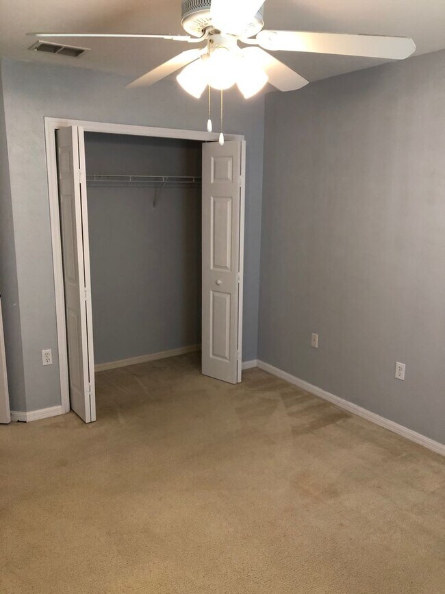 Building Photo - Sub-Lease - Great Home in New Town 1894 lo...