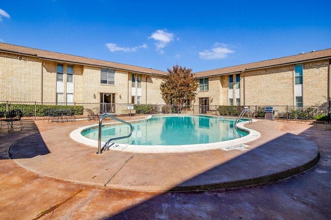 Building Photo - 5076 Matilda St